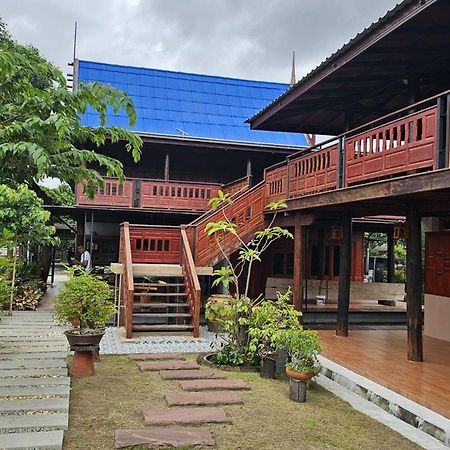 Nipatra Homestay Bangkok Exterior foto