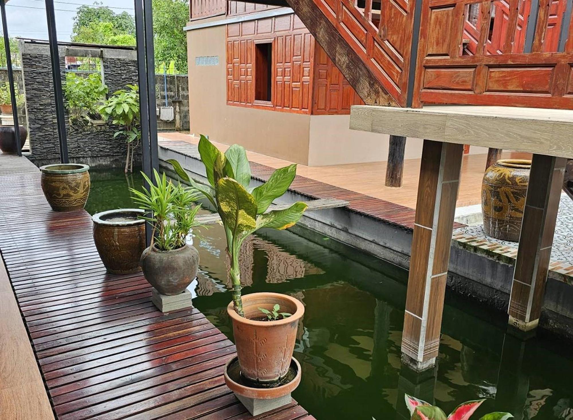 Nipatra Homestay Bangkok Exterior foto
